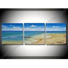 Модульная картина из 3 секций: голубое небо над пляжем, выполненная маслом на холсте